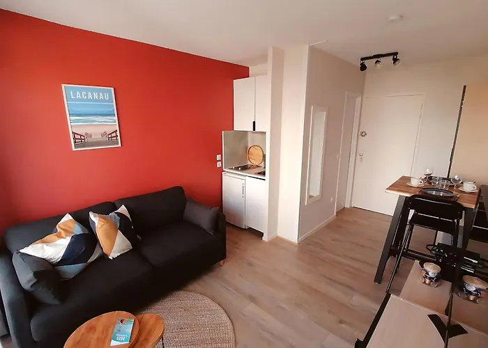 Joli Front De Balcon Wifi Vue Cour * Lacanau