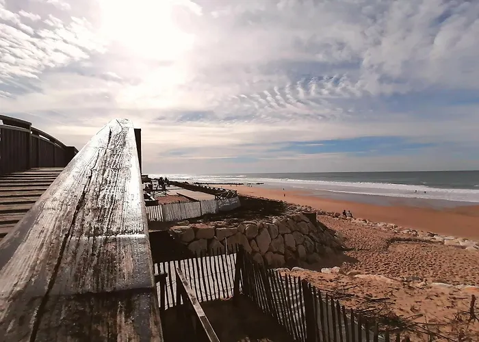 Joli Front De Balcon Wifi Vue Cour Apartment *