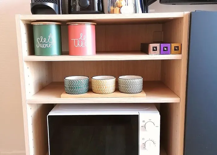 Joli Front De Balcon Wifi Vue Cour Apartment