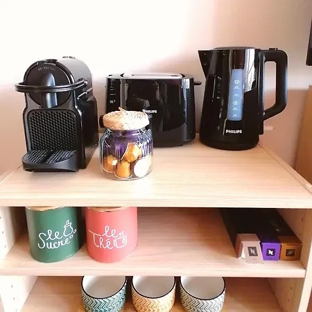 Apartman Joli Front De Balcon Wifi Vue Cour *